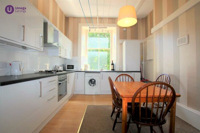 4 Bedroom Flat To Rent In Warrender Park Crescent, Marchmont, Edinburgh, EH9