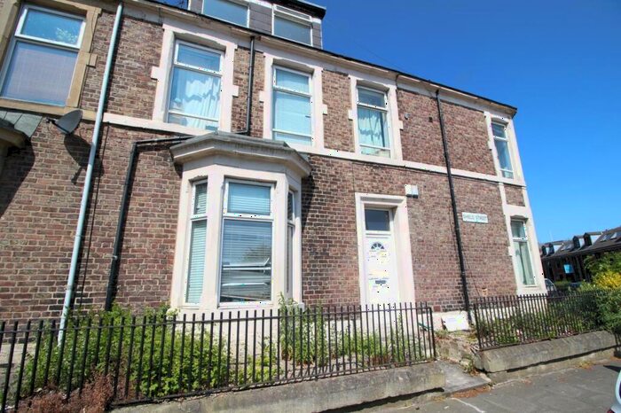 2 Bedroom Apartment To Rent In Shield Street, Shieldfield, Newcastle Upon Tyne, NE2