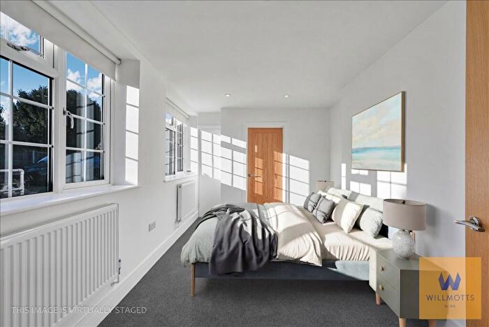 1 Bedroom Apartment For Sale In High Street, Thames Ditton, KT7