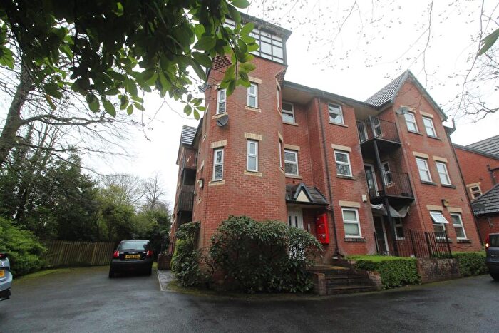 2 Bedroom Apartment For Sale In Somerset Road, Bolton, BL1
