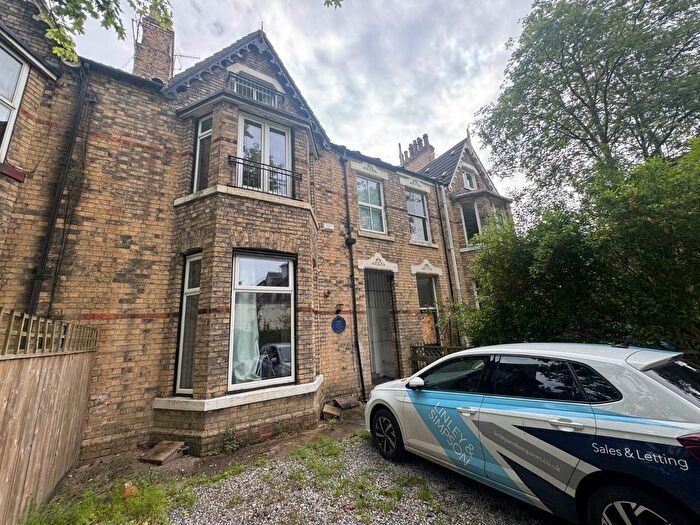 2 Bedroom Flat To Rent In Pearson Park, Hull, East Riding Of Yorkshi, HU5