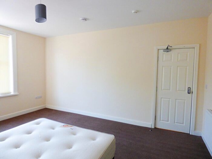 Studio To Rent In Flat, Avenue Road, DN2
