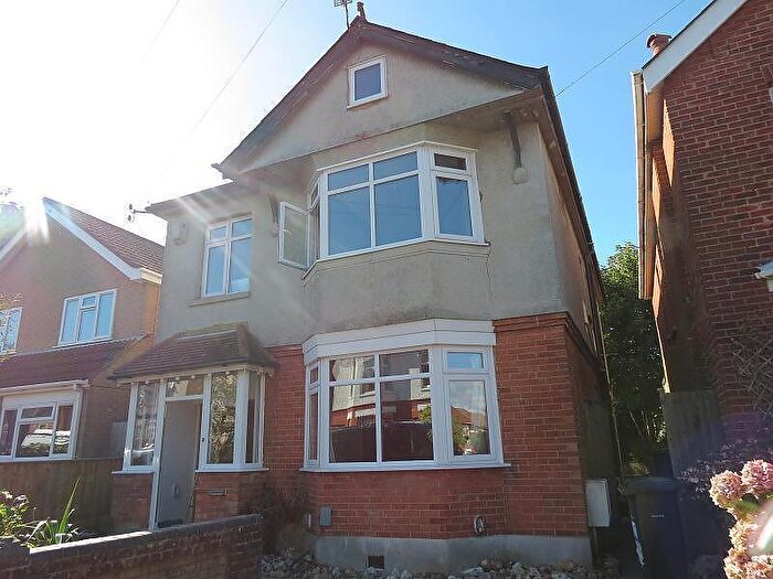 6 Bedroom House To Rent In Bedroom House In Bournemouth, BH9