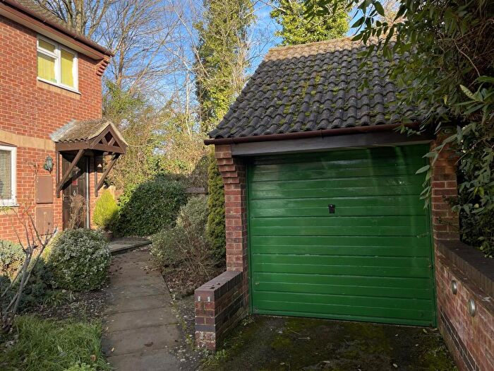 3 Bedroom Semi-Detached House For Sale In Woodbury Gardens, Harnham, SP2