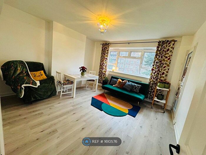 3 Bedroom Flat To Rent In Penrose Street, London, SE17