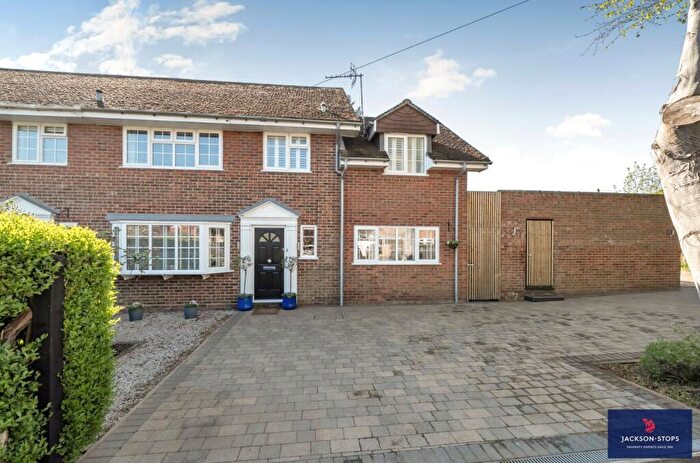 4 Bedroom End Of Terrace House For Sale In High Street, Ridgmont, Bedfordshire, MK43