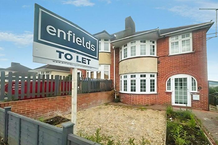 3 Bedroom Semi-Detached House To Rent In Gainsford Road, SO19