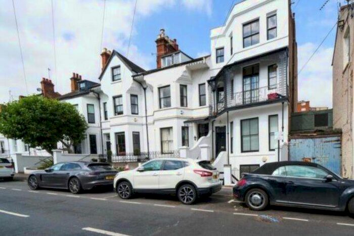 2 Bedroom Flat To Rent In Church Hill, Leamington Spa, CV32