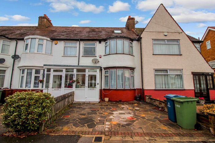 4 Bedroom Semi-Detached House To Rent In Westfield Gardens, Harrow, HA3