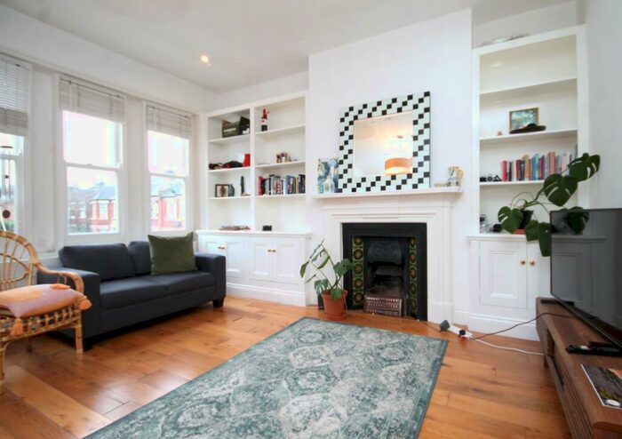 2 Bedroom Flat To Rent In Rathcoole Gardens, Crouch End, N8