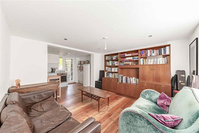 5 Bedroom Property To Rent In Hanover Gardens, Oval, SE11