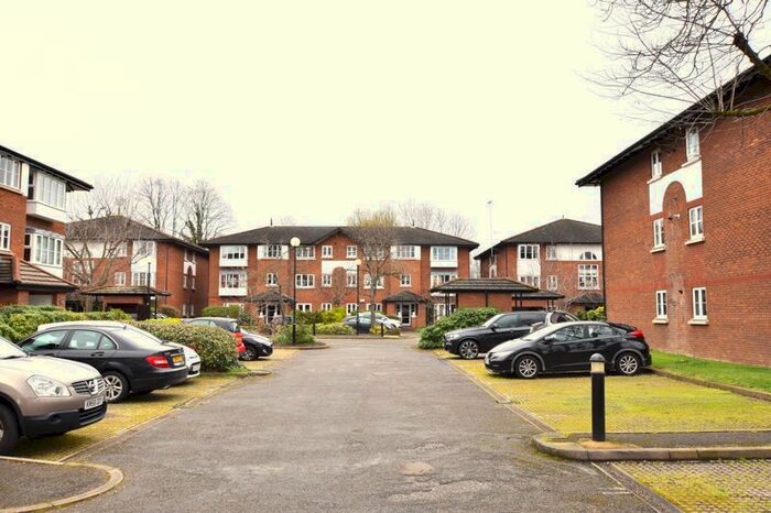 2 Bedroom Flat To Rent In Kingsworthy Close, Kingston Upon Thames, KT1