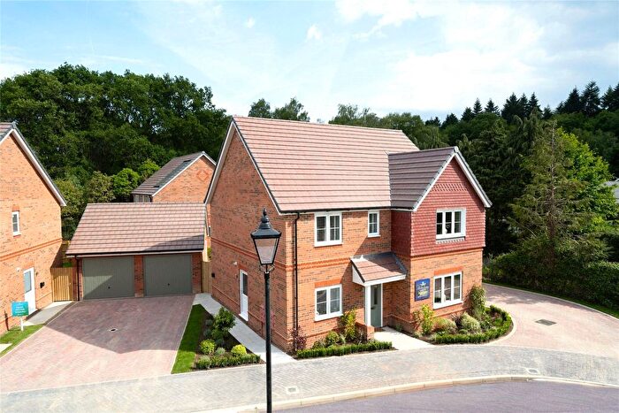 4 Bedroom Detached House For Sale In Ottershaw, Chertsey, Surrey, KT16