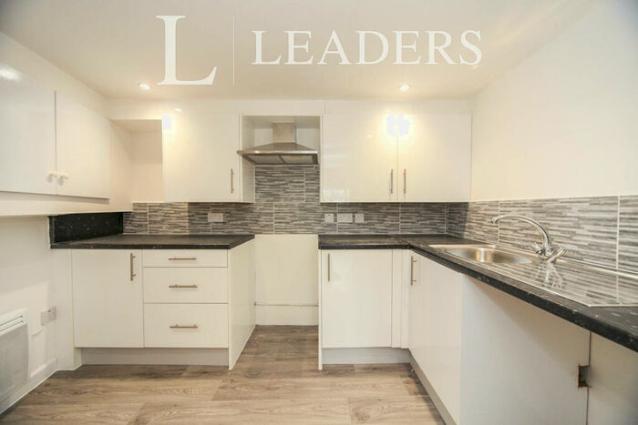 Studio To Rent In Houghton Mansions -, LU6