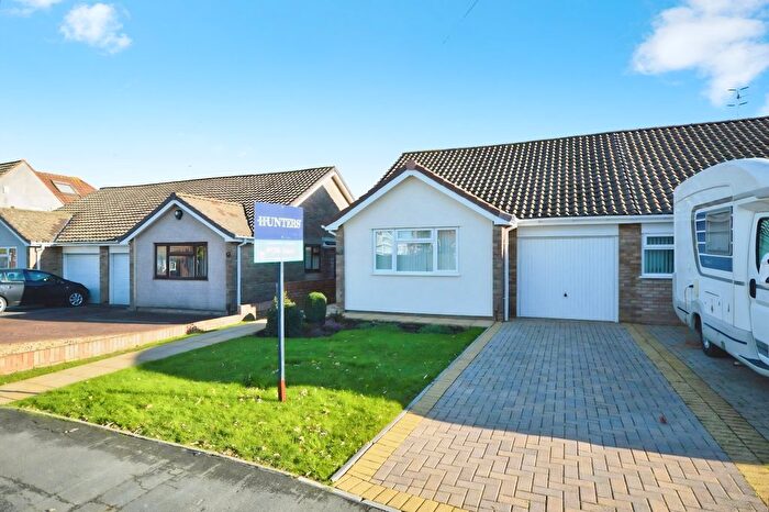 2 Bedroom Semi Detached Bungalow For Sale In Allerton Road, Bristol, BS14