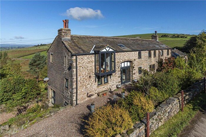 3 Bedroom Semi Detached House For Sale In Skipton Old Road, Colne, Lancashire, BB8