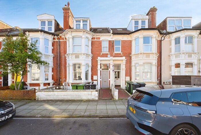 1 Bedroom Flat For Sale In Whitwell Road, Southsea, Hampshire, PO4