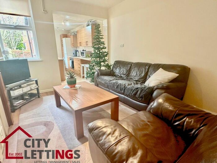 4 Bedroom Terraced House To Rent In Cromwell Street, Arboretum, NG7