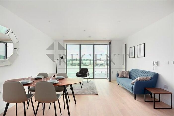 2 Bedroom Flat To Rent In Flotilla House, Cable Street, E16