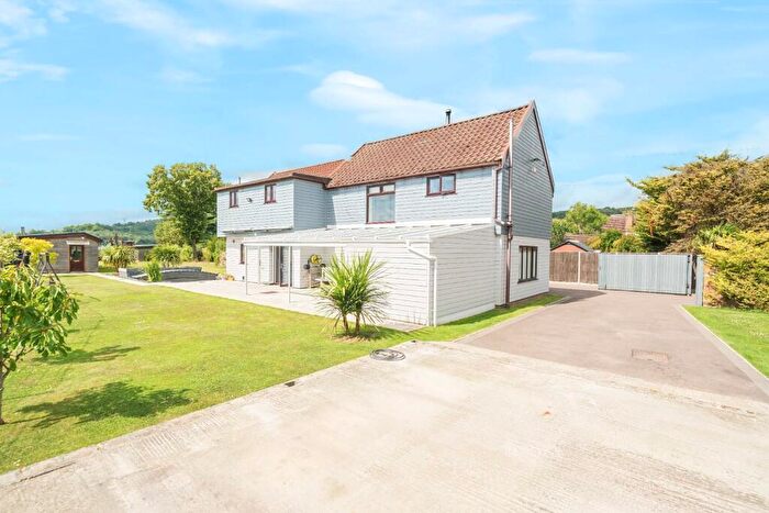 4 Bedroom Detached House For Sale In Meadow Crescent, Upper Halling, Rochester, ME2