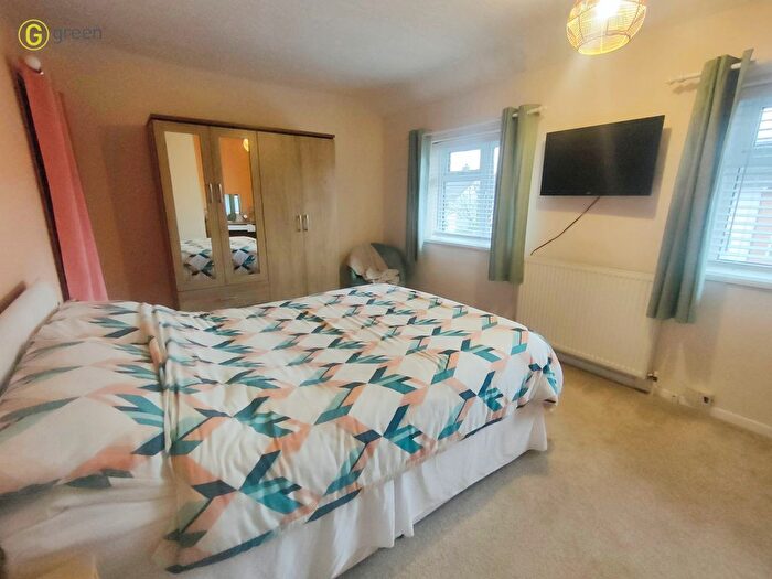 2 Bedroom Semi-Detached House For Sale In Shopton Road, Shard End, Birmingham, B34