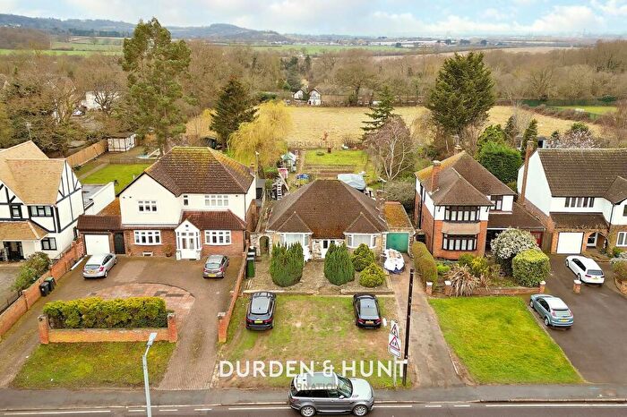 3 Bedroom Bungalow For Sale In Honey Lane, Waltham Abbey, EN9