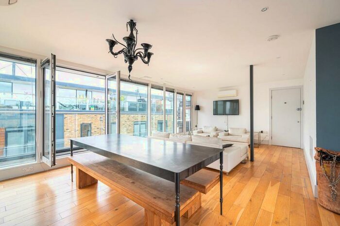 1 Bedroom Flat To Rent In Rufford Mews, Islington, London, N1