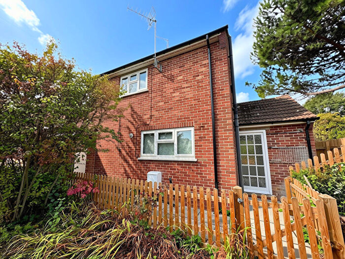 3 Bedroom Semi-Detached House For Sale In Coldharbour Road, Hungerford, RG17