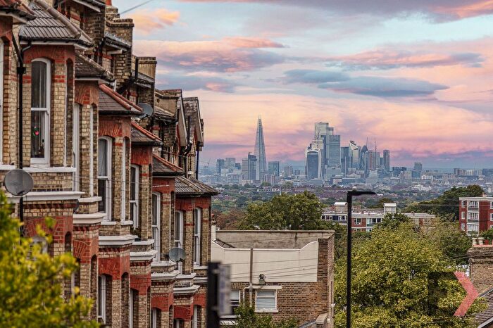 1 Bedroom Flat For Sale In Woodland Road, London, SE19
