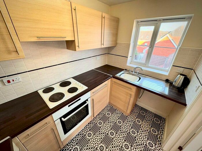 2 Bedroom Apartment To Rent In Holystone Way, Carlton Colville, NR33