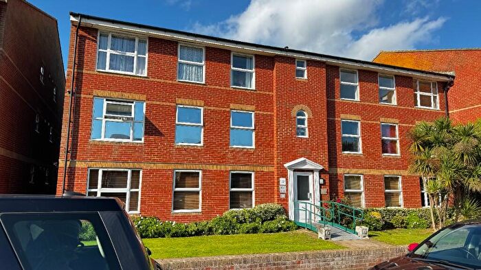 1 Bedroom Flat To Rent In Ringmer Road, Seaford, East Sussex, BN25