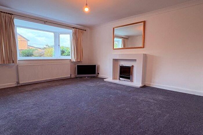5 Bedroom Property To Rent In Ainsworth Road, Bury, BL8