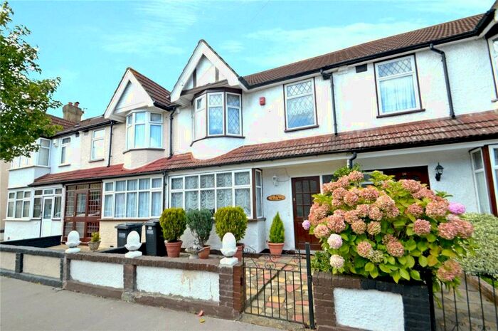 Apartment To Rent In Alderton Road, Croydon, CR0