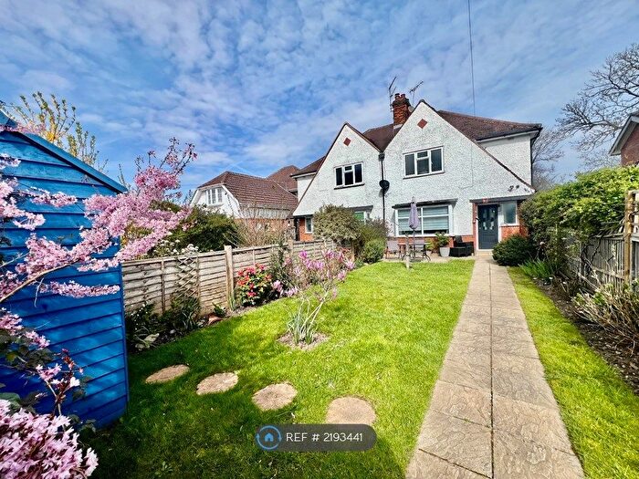 2 Bedroom Flat To Rent In Mount Pleasant Lane, Bricket Wood, St. Albans, AL2