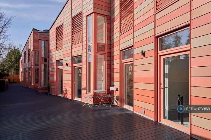 2 Bedroom Semi-Detached House To Rent In Ravenscroft Road, Beckenham, BR3