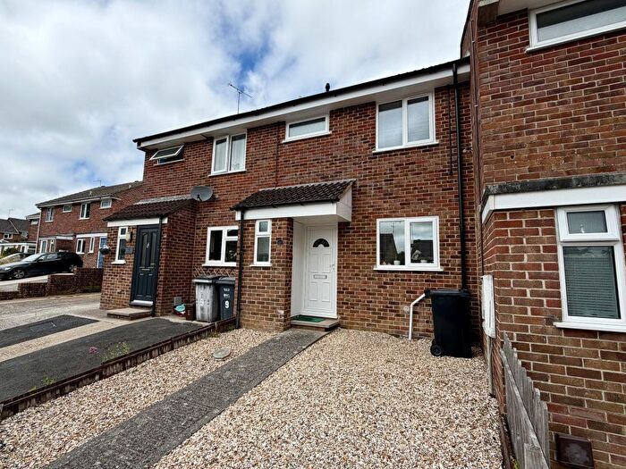 3 Bedroom Terraced House For Sale In Romsey Road, Yeovil, Somerset, BA21