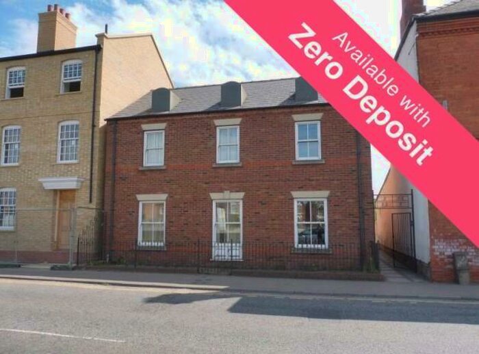 2 Bedroom Flat To Rent In South End, Boston, PE21