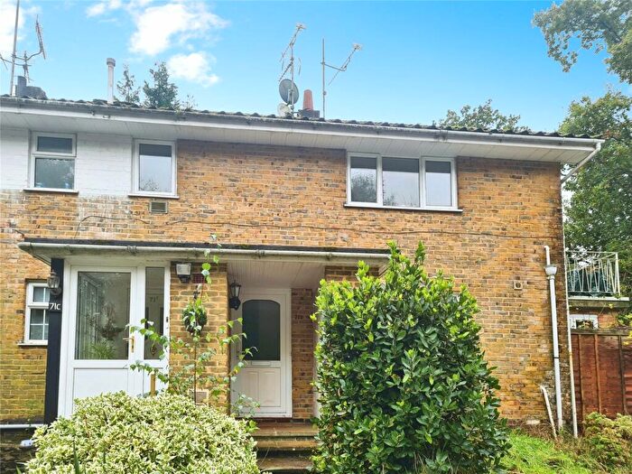 2 Bedroom Maisonette To Rent In Holly Hill, Southampton, Hampshire, SO16
