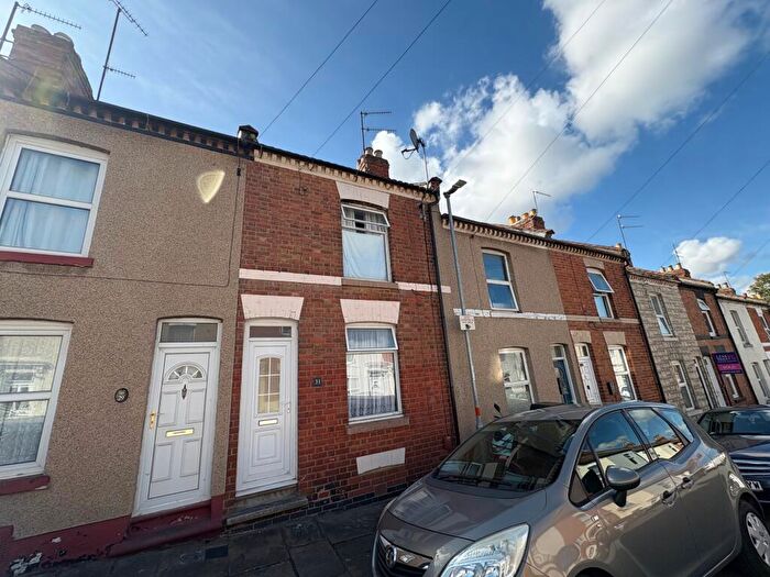 3 Bedroom House To Rent In Brook Street, Northampton, NN1