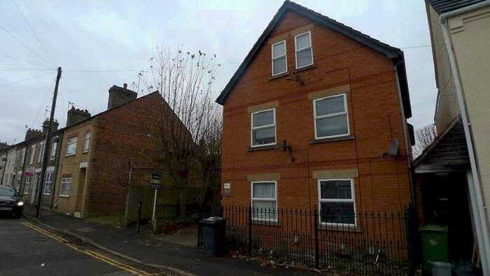 1 Bedroom Flat To Rent In Jubilee Street, Peterborough, Cambridgeshire. PE2