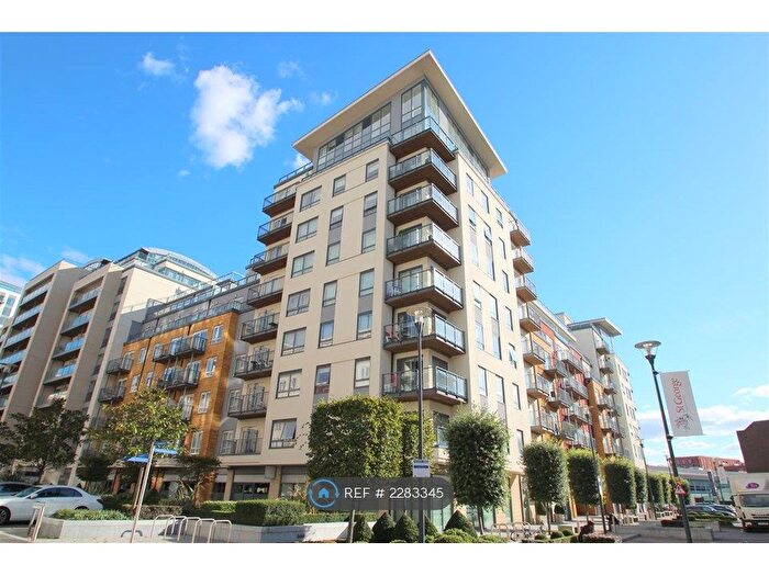 2 Bedroom Flat To Rent In Croft House, London, NW9