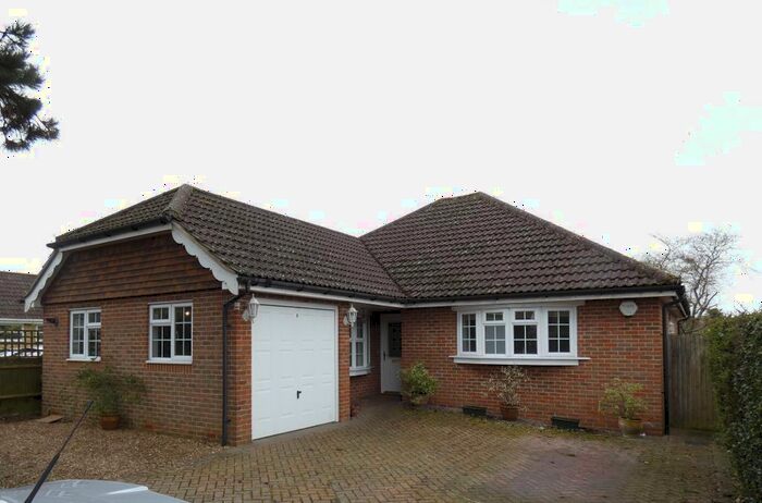 3 Bedroom Detached House To Rent In Warmlake Road, Chart Sutton, Kent, ME17