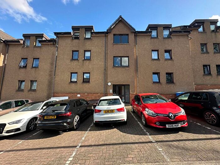2 Bedroom Flat To Rent In Common Green, Hamilton, Lanarkshire, ML3