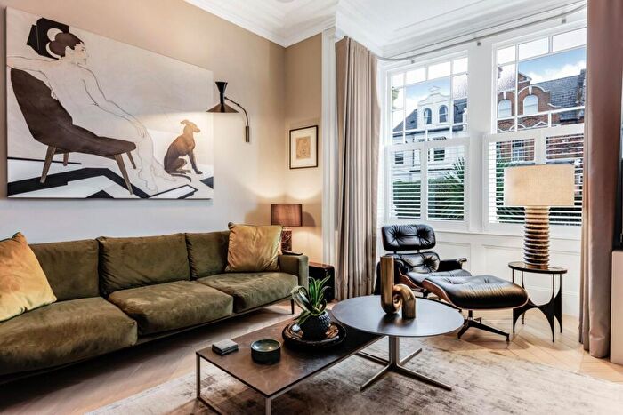 4 Bedroom Terraced House For Sale In Weston Park, Crouch End, N8