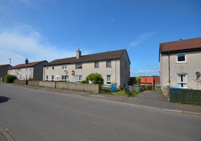 3 Bedroom Flat To Rent In Netherthird Road, Cumnock, Ayrshire, KA18