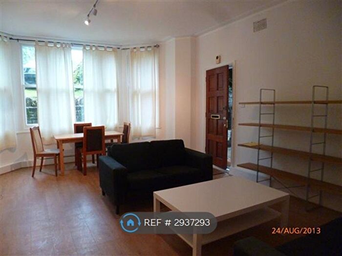 1 Bedroom Flat To Rent In Carlton Drive, London, SW15