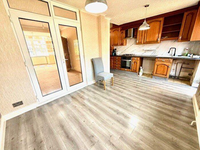 4 Bedroom Property To Rent In Connop Road, Enfield, EN3