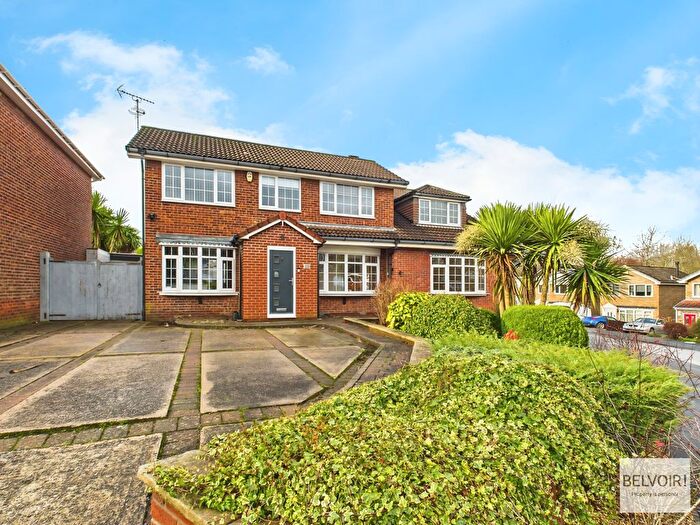 4 Bedroom Detached House For Sale In Stanley Road, Chapeltown, Sheffield, S35