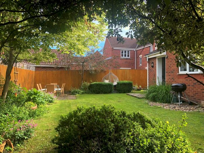 4 Bedroom House To Rent In Hatch Road, Stratton St. Margaret, Swindon, SN3