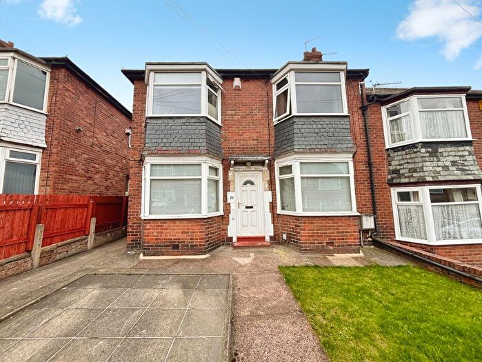 2 Bedroom Flat For Sale In Dipton Avenue, Elswick, Newcastle Upon Tyne, NE4
